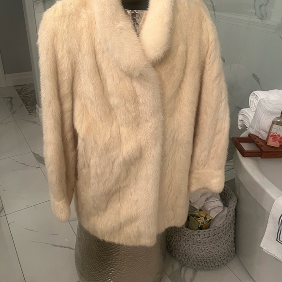 Creamy vintage mink jacket walking length Sharon Stone style made in 🇨🇦genuine - Picture 12 of 16